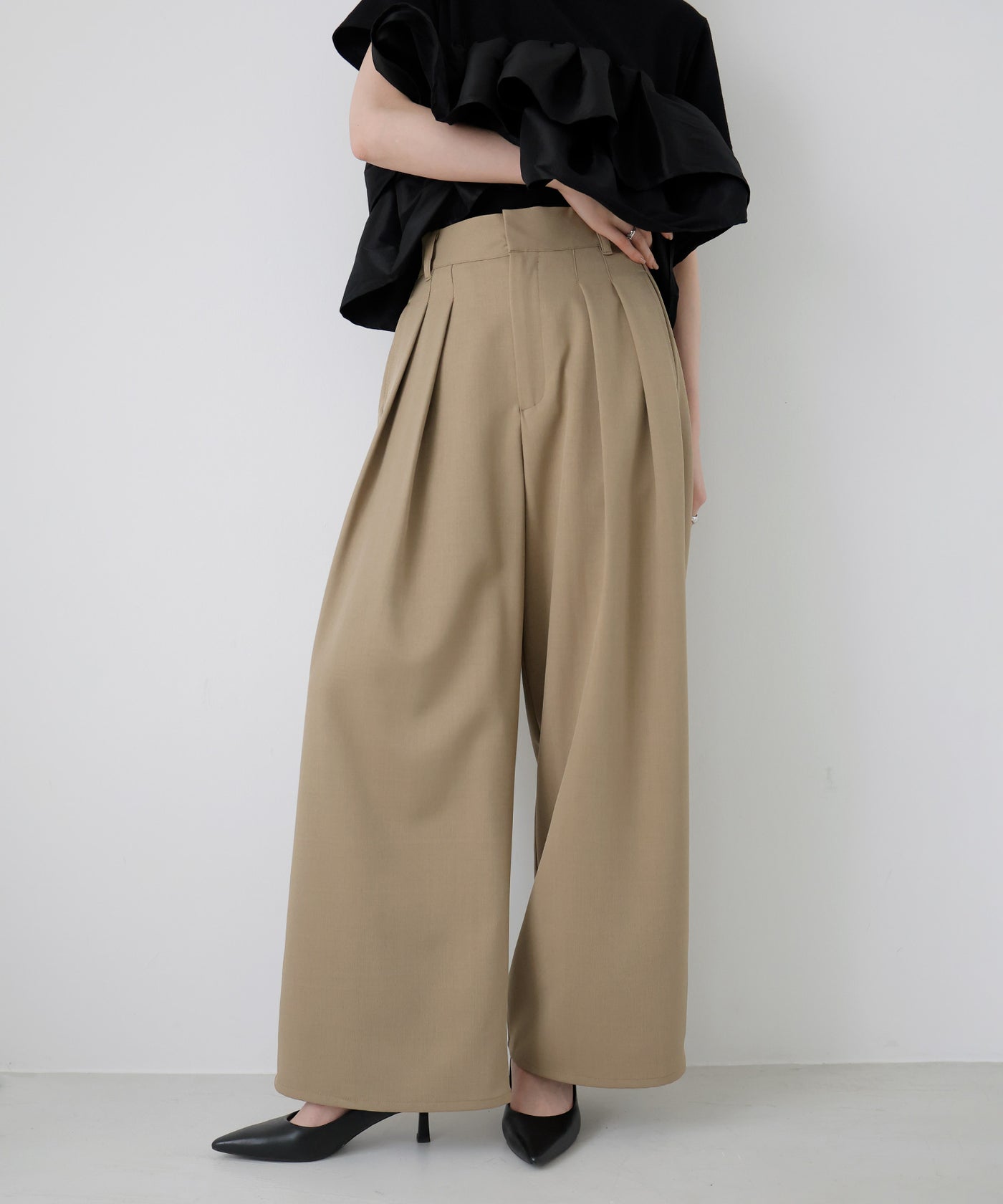 一部予約商品【セットアップ対応】ツータックドレープワイドパンツ – LIAN