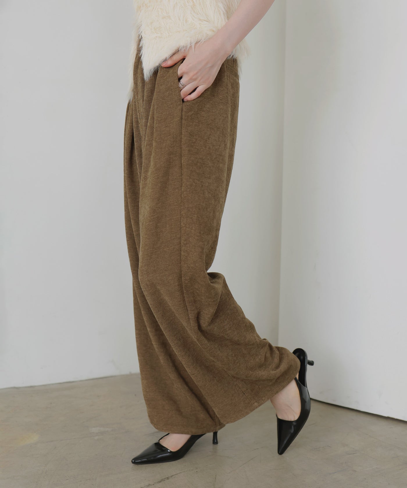 ベロアタックワイドパンツ – LIAN