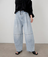 コクーンデニムパンツ