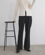 【12月中旬予約商品】センタータックフレアパンツ