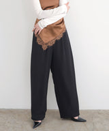 サイドタックワイドスラックス