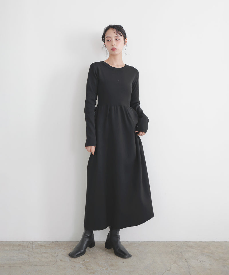 リブフレアニットワンピース