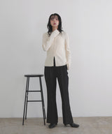 【12月中旬予約商品】センタータックフレアパンツ