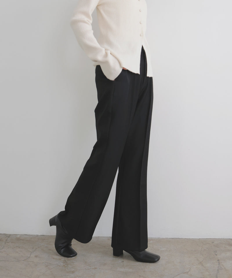 【12月中旬予約商品】センタータックフレアパンツ