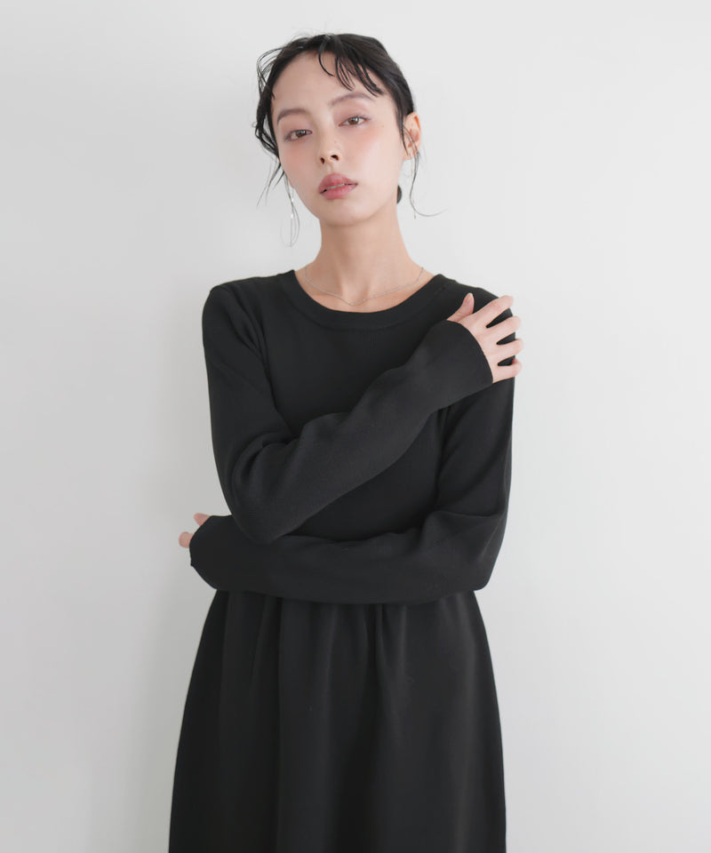 リブフレアニットワンピース
