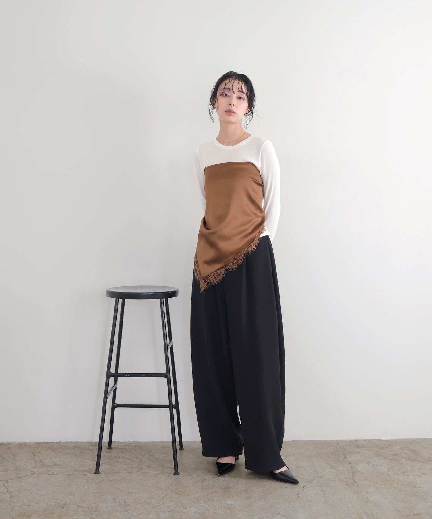 サイドタックワイドスラックス – LIAN