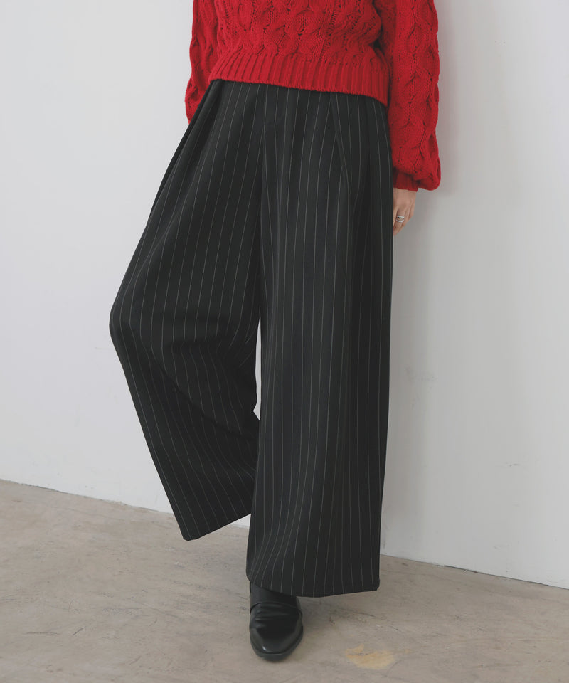 ストライプタックパンツ