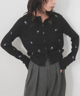 フラワー刺繍ニットカーディガン