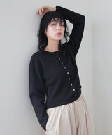 クリアボタンニットカーディガン