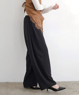 サイドタックワイドスラックス