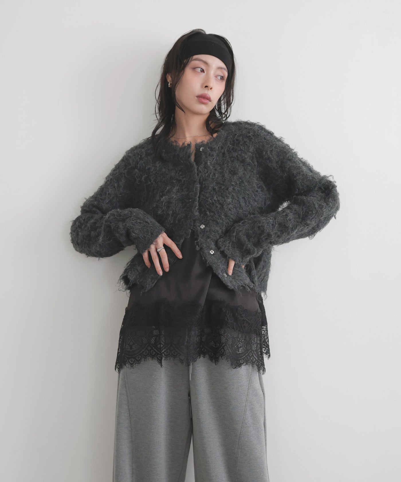 一部予約商品】レースサテンキャミ – LIAN