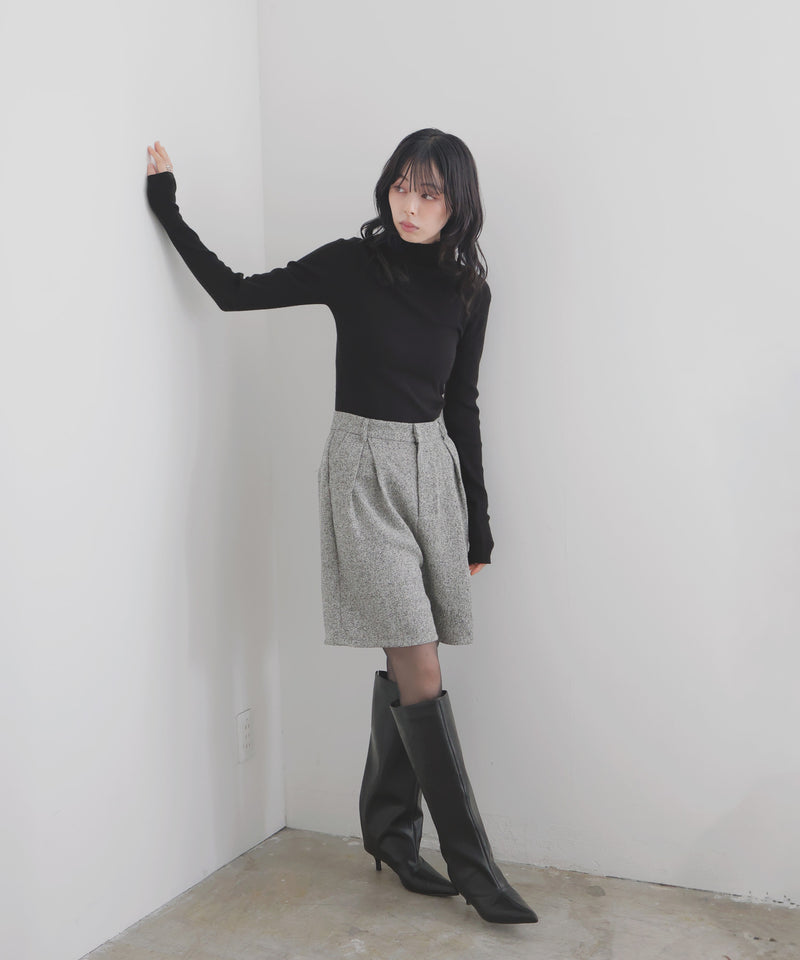 タートルネックリブニットプルオーバー