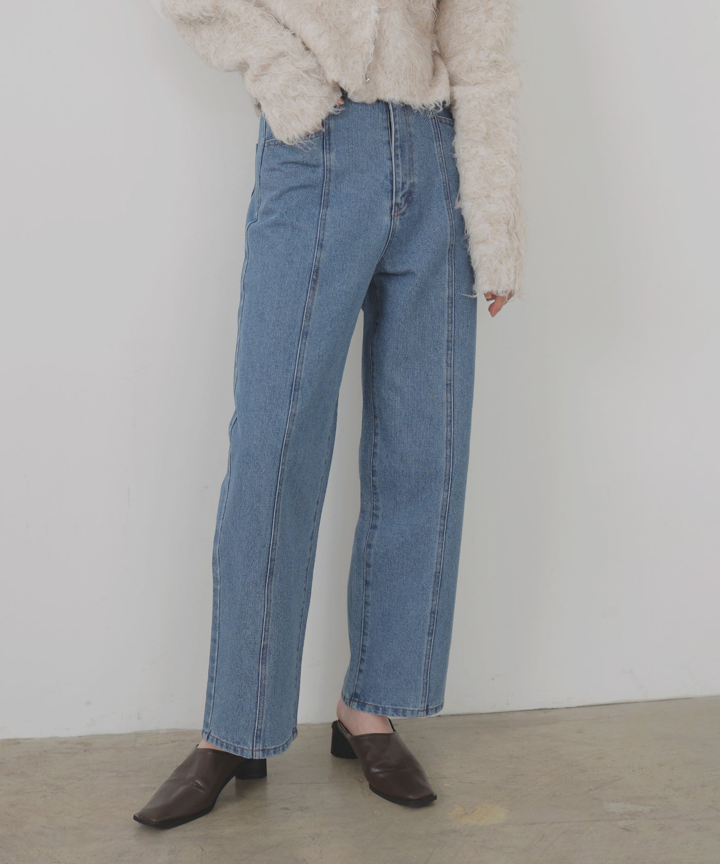 the row センター プレス デニム パンツ 0 青 S クリースライン センタープレス入りソフトフレアーデニムパンツ（デニムパンツ