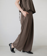 ツータックドレープワイドパンツ
