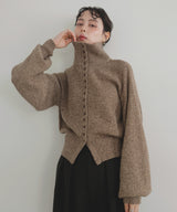 【10月下旬予約商品】ボタンデザイン2WAYネックニット