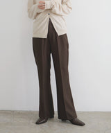 【12月中旬予約商品】センタータックフレアパンツ