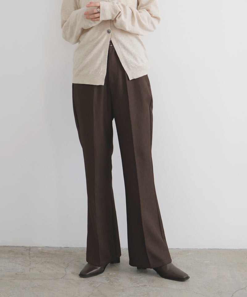 【12月中旬予約商品】センタータックフレアパンツ