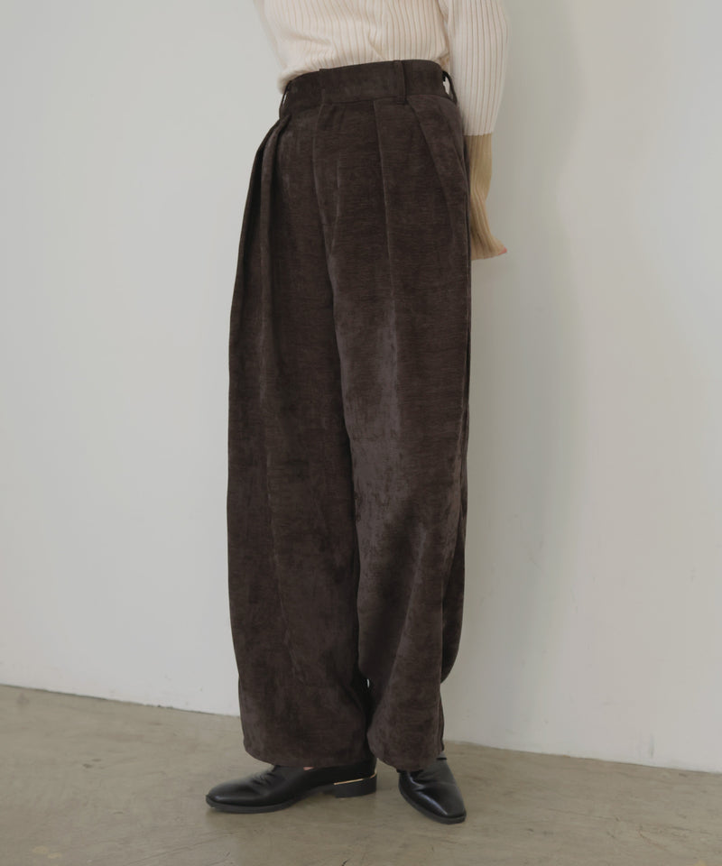 ベロアタックワイドパンツ