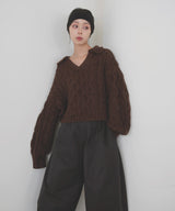 【11月中旬予約商品】ケーブルクロップドポロニット