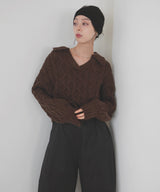 【11月中旬予約商品】ケーブルクロップドポロニット