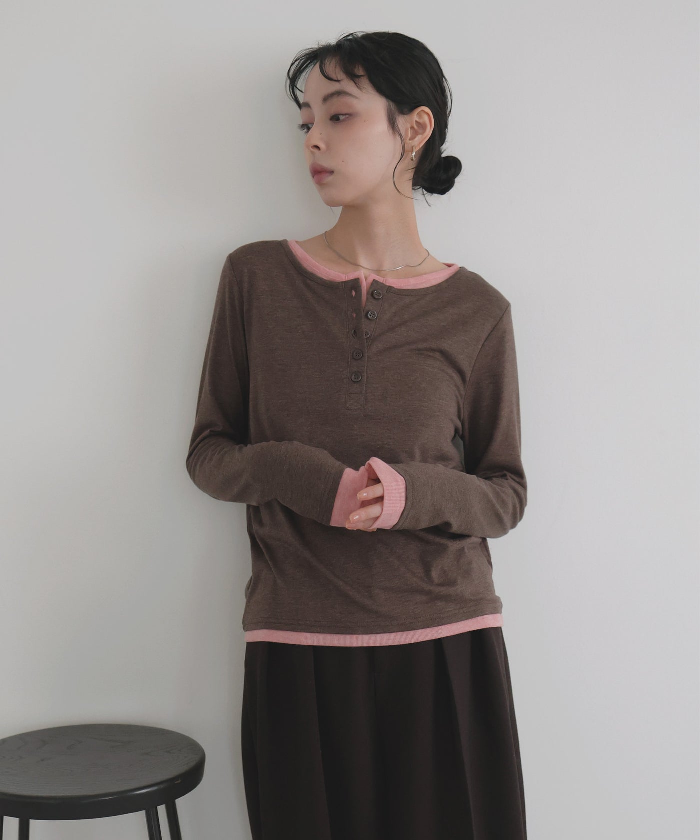 バイカラーヘンリーネックプルオーバー – LIAN