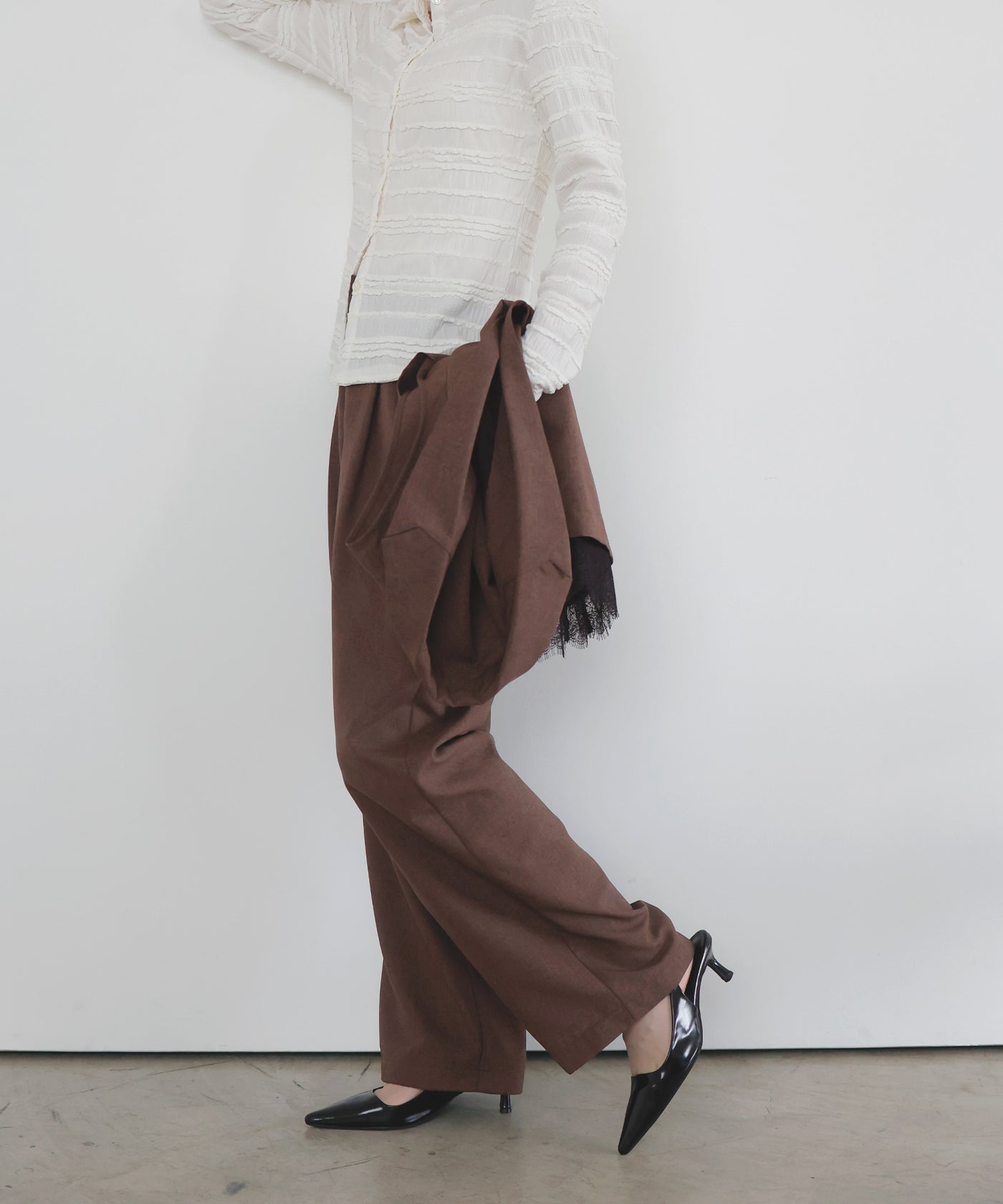 タックストレートスラックス – LIAN