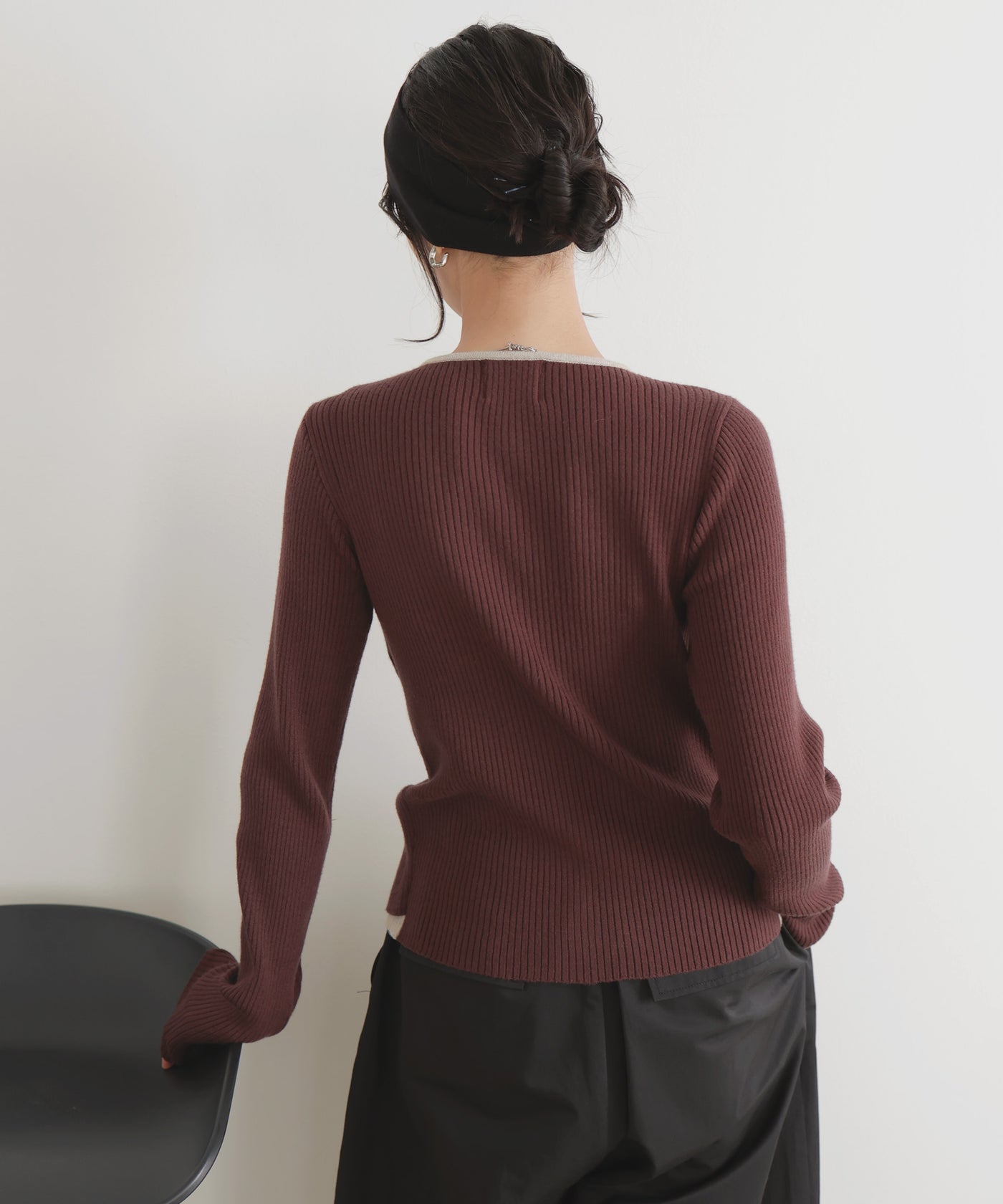 レイヤードバイカラークルーネックカーディガン – LIAN