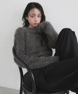 モールフェザークルーネックニット