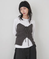 レースアップニットビスチェ