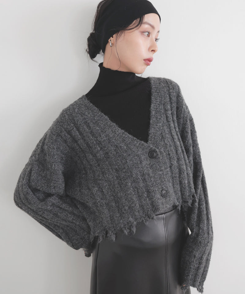 ダメージVネックカーディガン