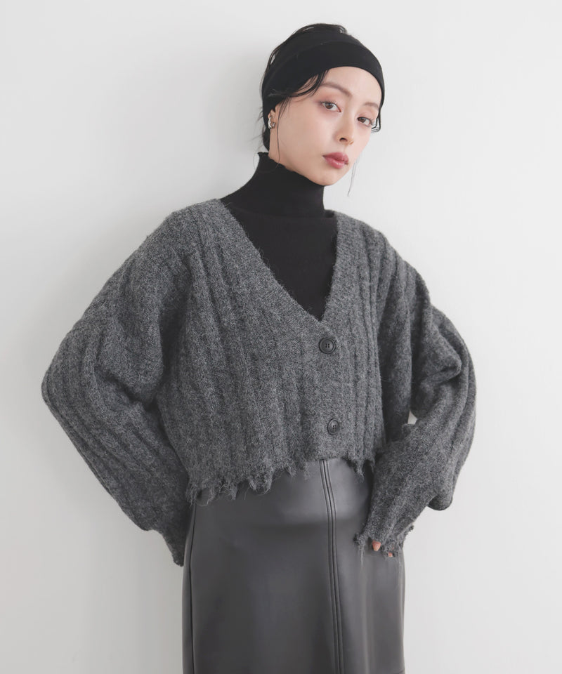 ダメージVネックカーディガン