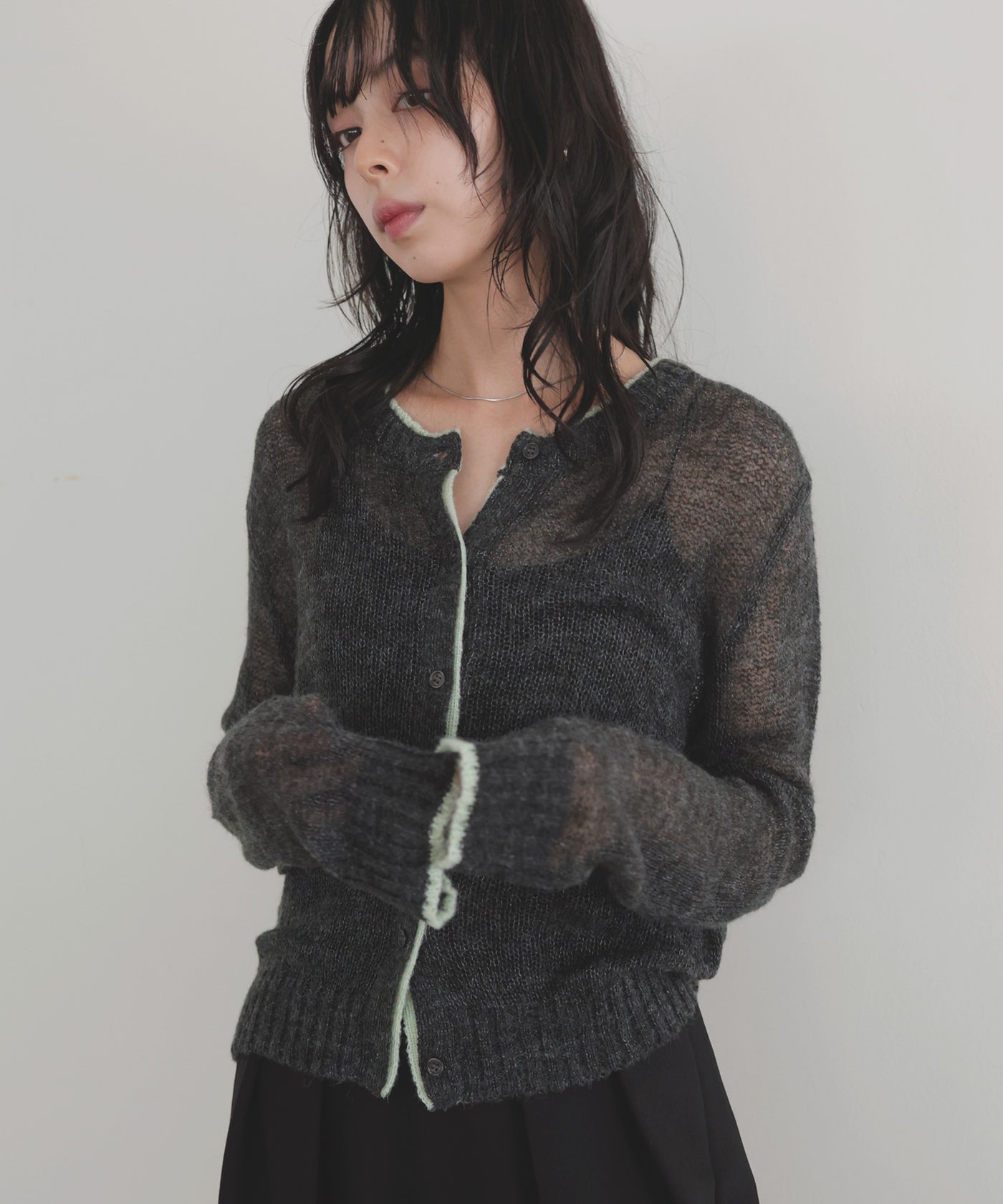 シアーバイカラーカーディガン – LIAN