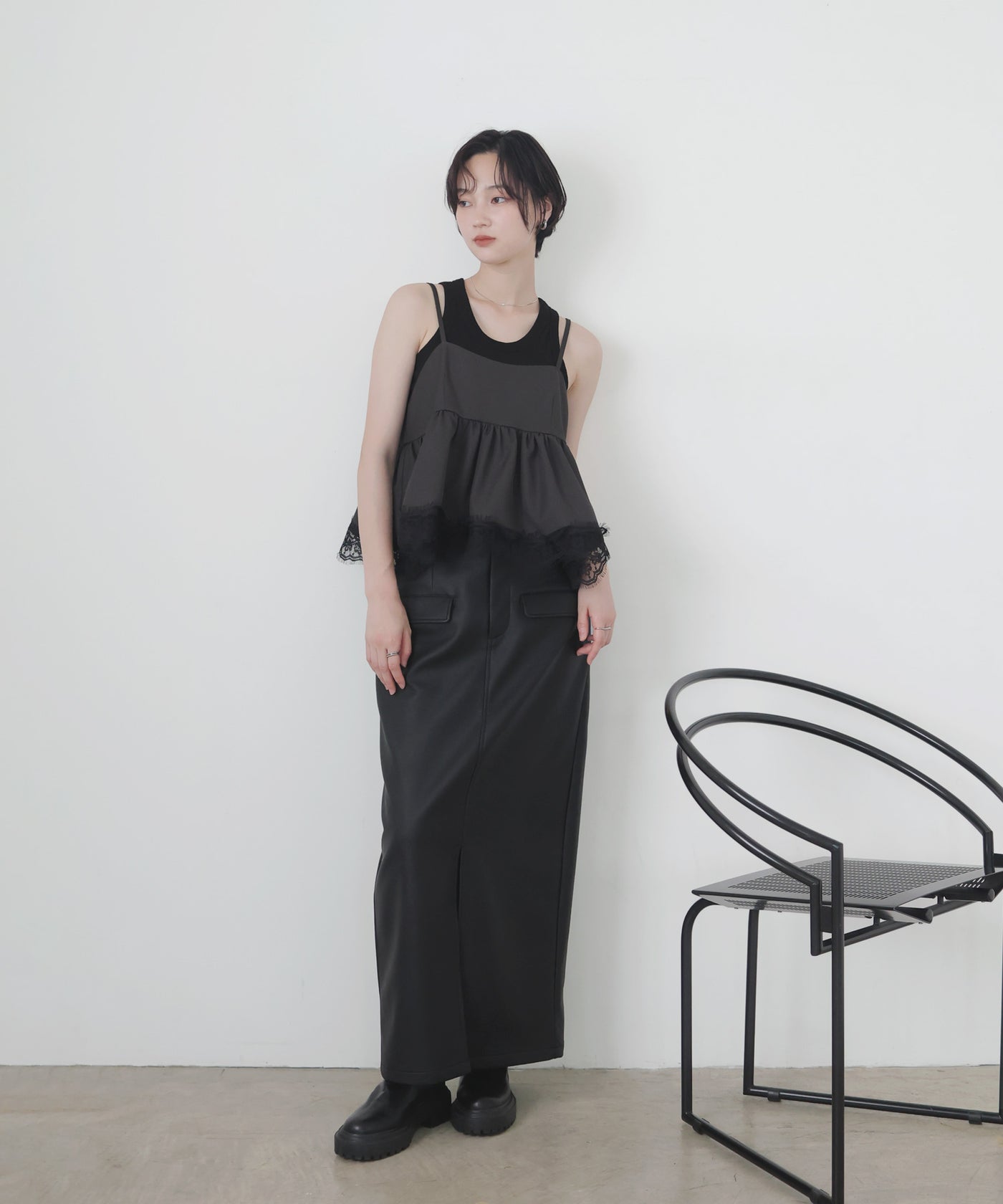 今期完売大人気　ameri vintage ビスチェキャミ黒 レースヘムキャミビスチェ – LIAN