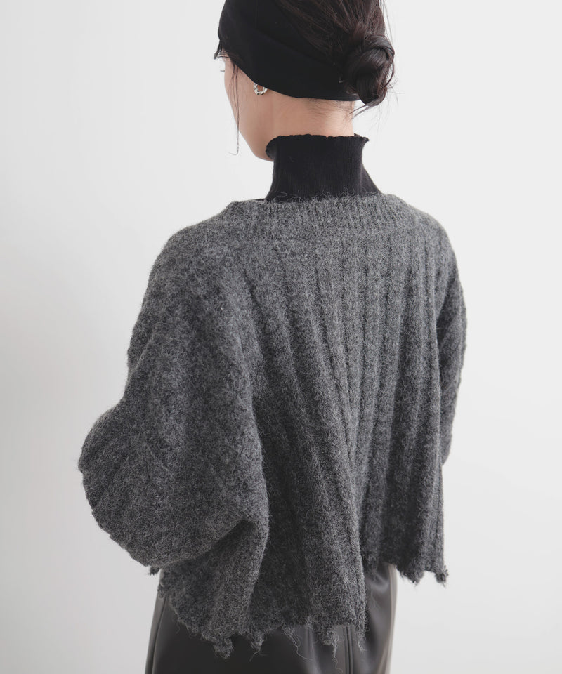 ダメージVネックカーディガン