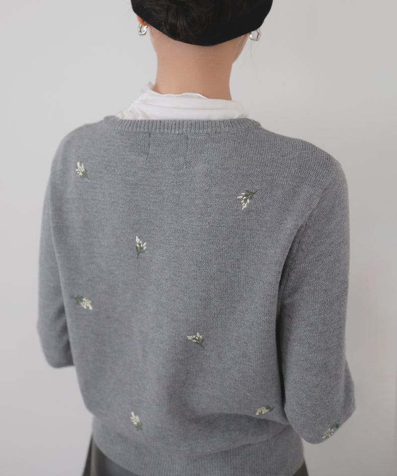 フラワー刺繍ニットカーディガン
