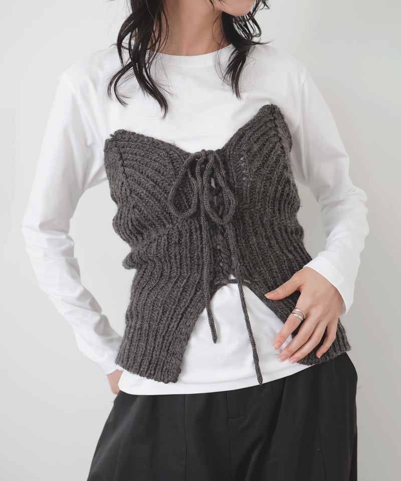 レースアップニットビスチェ