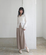 サテンナロースカート