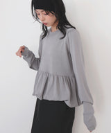 ペプラムニットプルオーバー