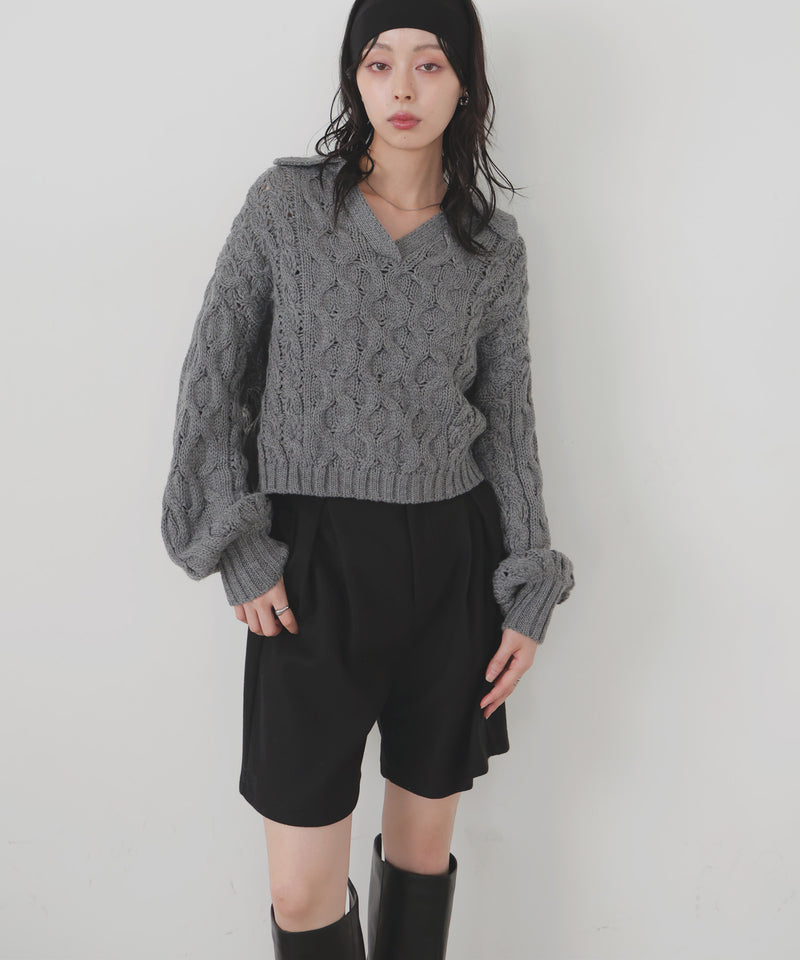【11月中旬予約商品】ケーブルクロップドポロニット