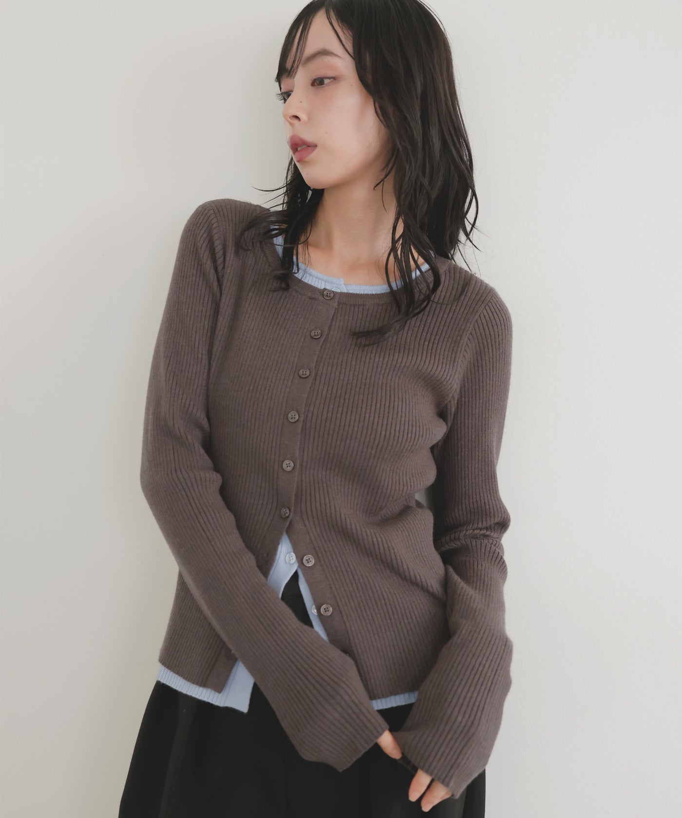 レイヤードバイカラークルーネックカーディガン – LIAN