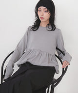 ペプラムニットプルオーバー