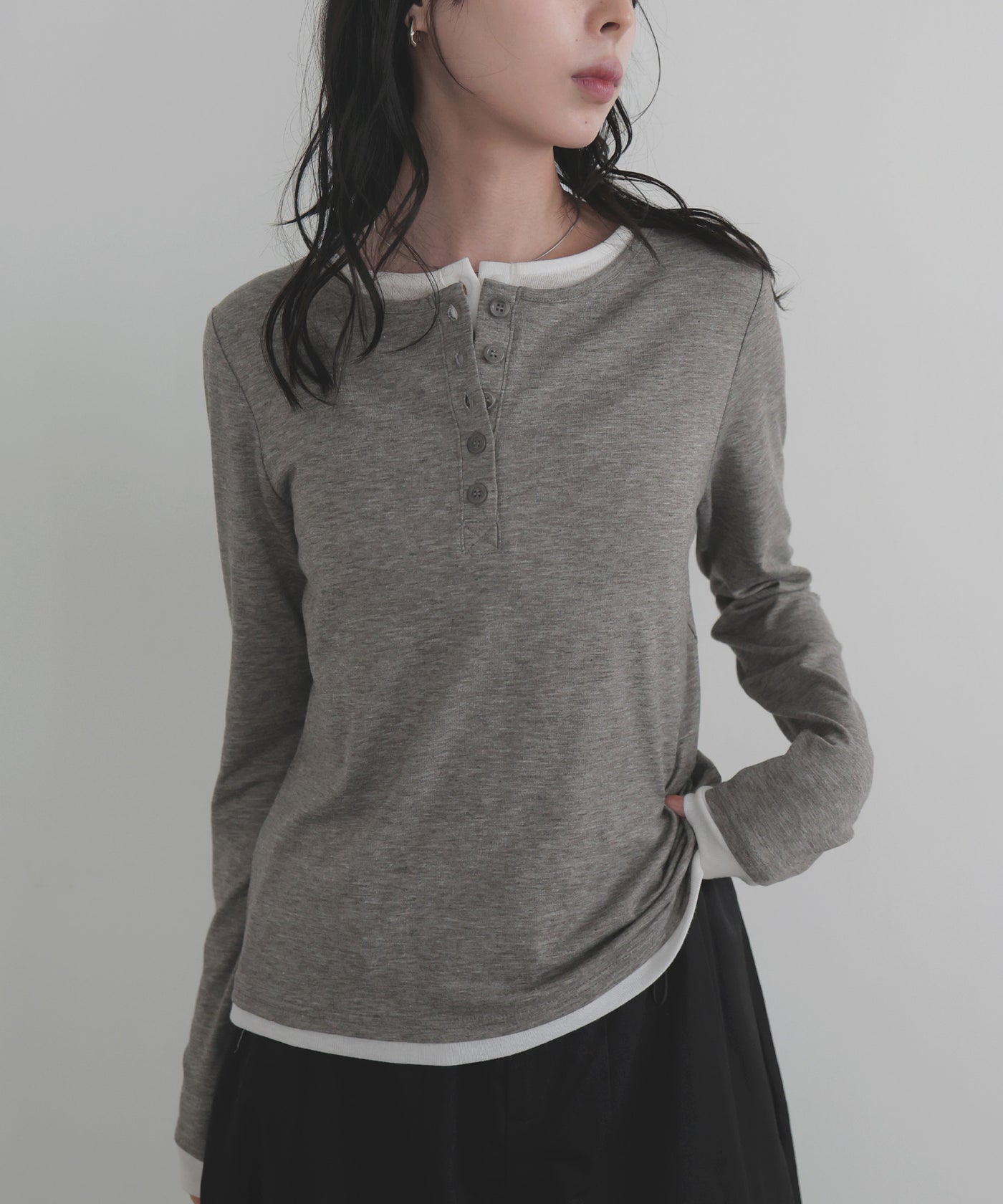 リーこ バイカラーヘンリーネックプルオーバー – LIAN