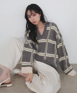 【11月上旬予約商品】シャギーチェックキーネックニット