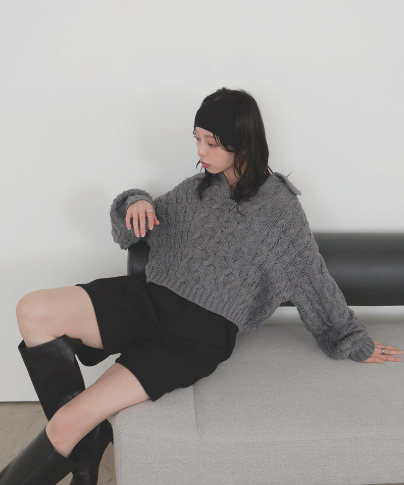 【11月中旬予約商品】ケーブルクロップドポロニット