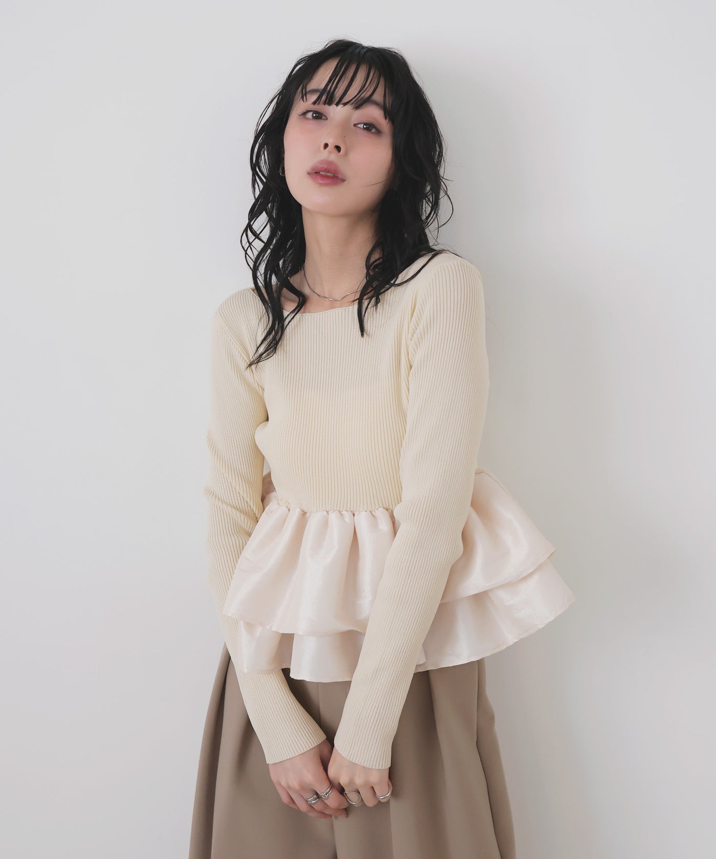 mayu x LIANシャイニーフリルニット シャイニーフリルニット – LIAN
