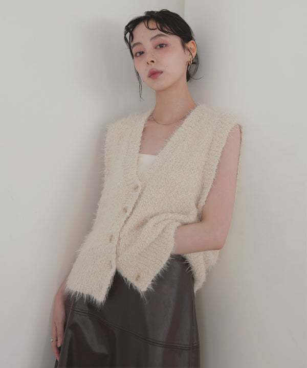 【8月下旬予約商品】フェザーＶネックニット