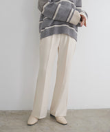 【12月中旬予約商品】センタータックフレアパンツ