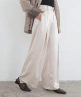 【2月中旬予約商品】サテンタックワイドパンツ