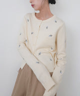 フラワー刺繍ニットカーディガン