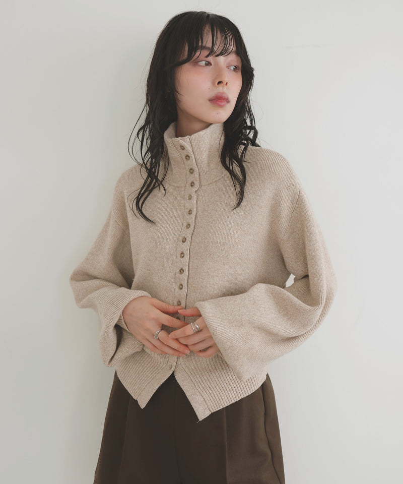 【10月下旬予約商品】ボタンデザイン2WAYネックニット